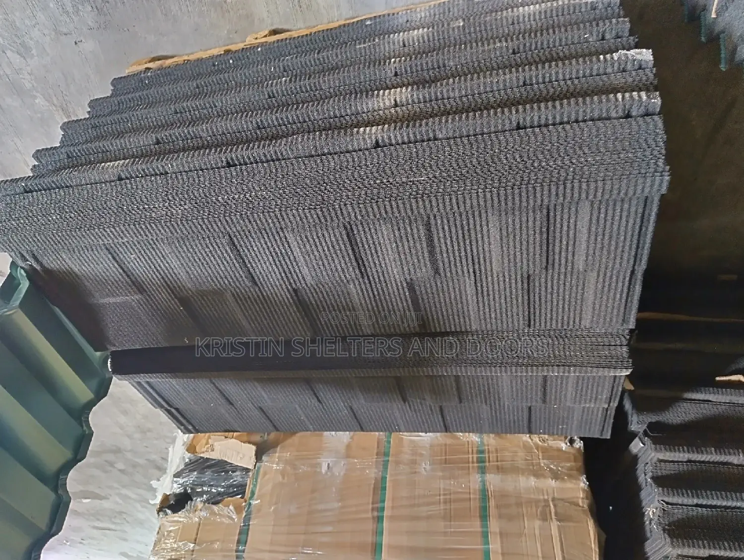 Pure Black Banboo Roof Sheet In Enugu