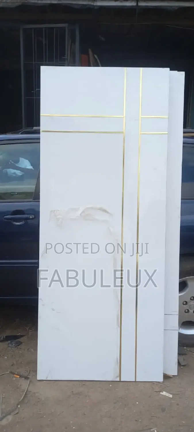 Chromed Perfect White HDF Door With Frame and Architrave