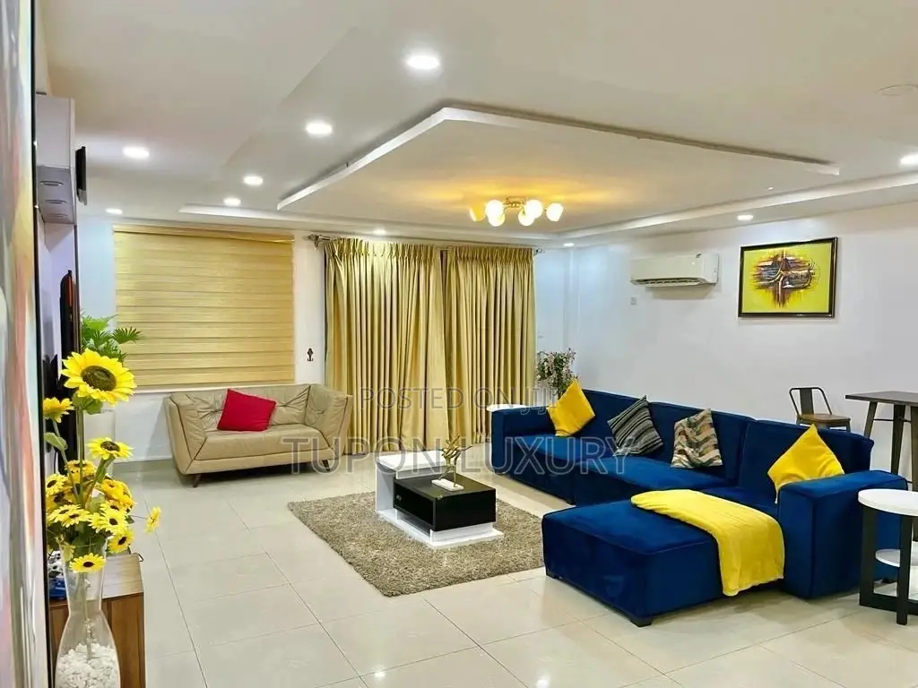 3bed Waterfront With Snooker Pool in Lekki Phase 1