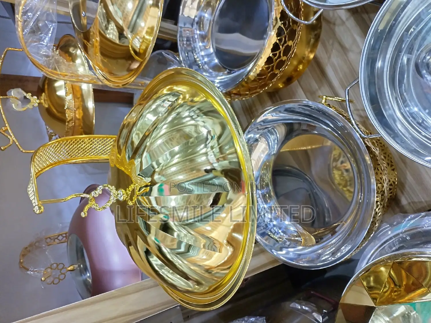 Golden Chaffing Dishes (Hanging)