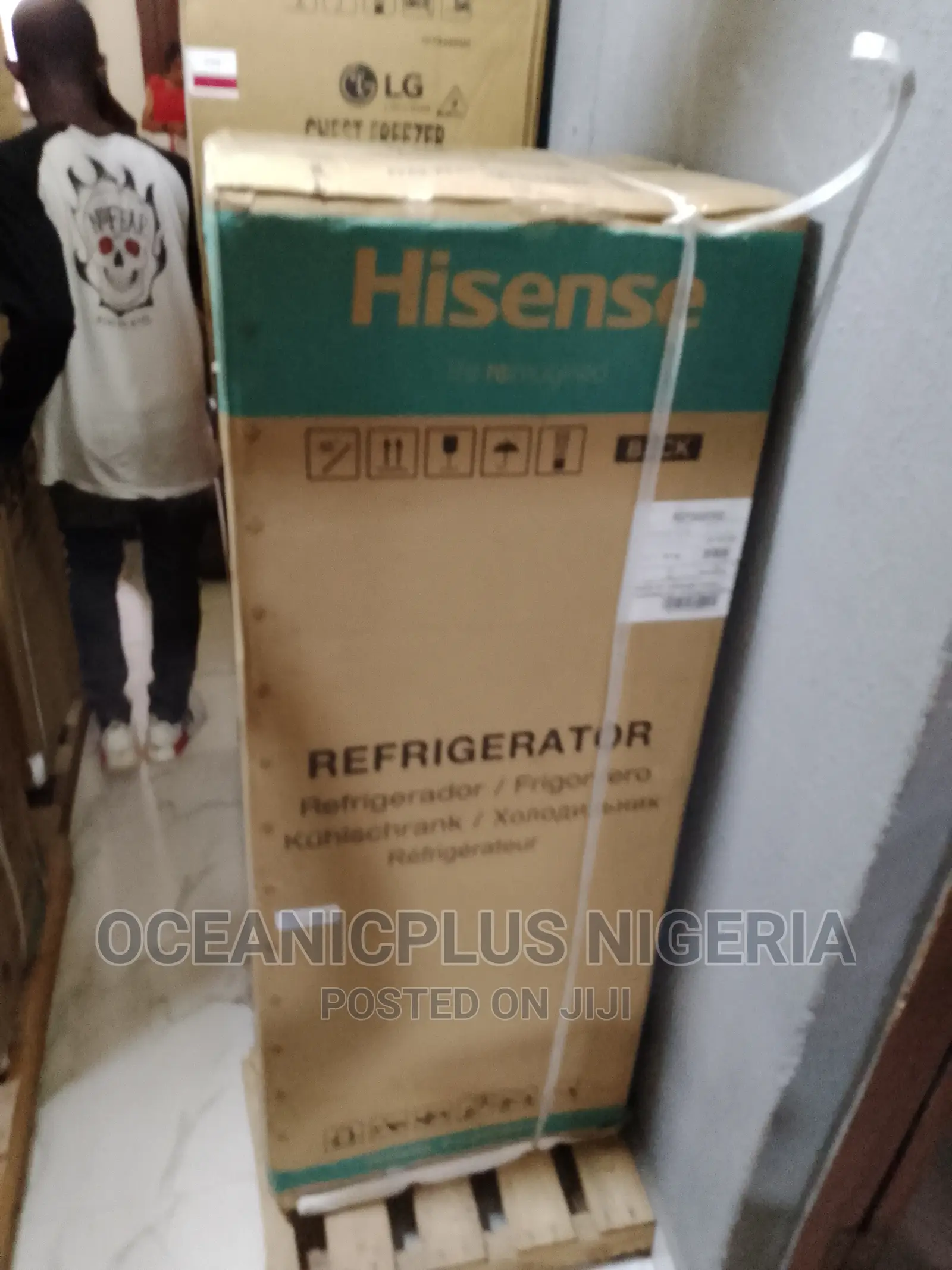 Hisense 204L Double Door/Ref-205drb/ With Dispenser