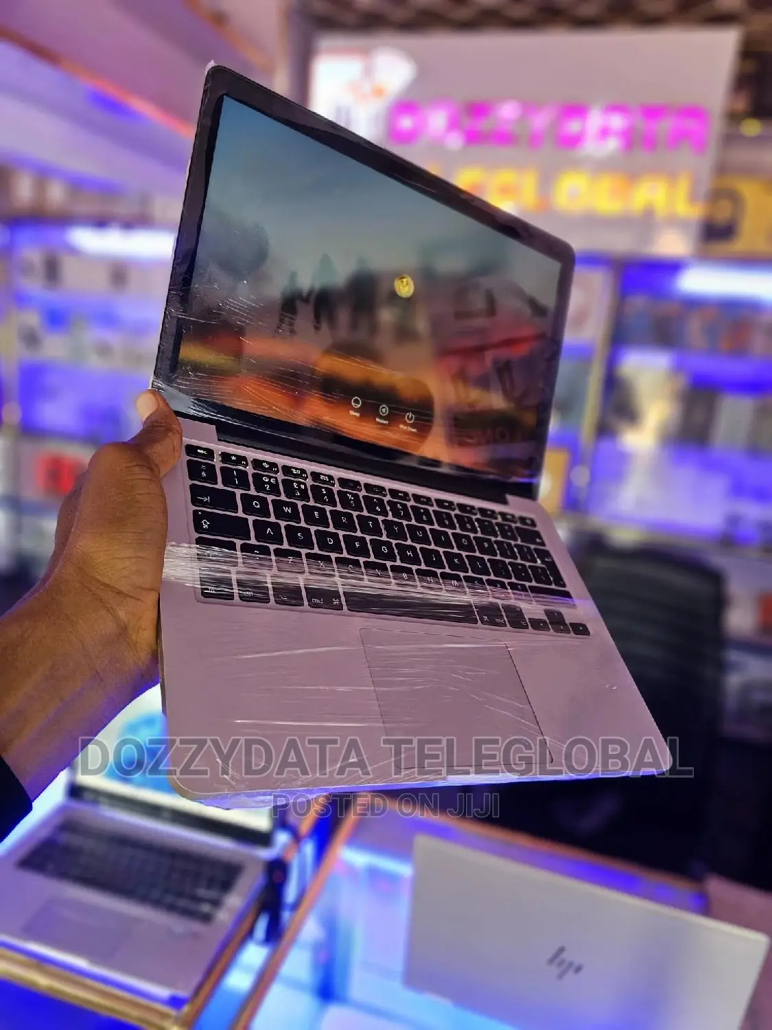 Laptop Apple MacBook Pro 8GB Intel Core I5 SSD 256GB