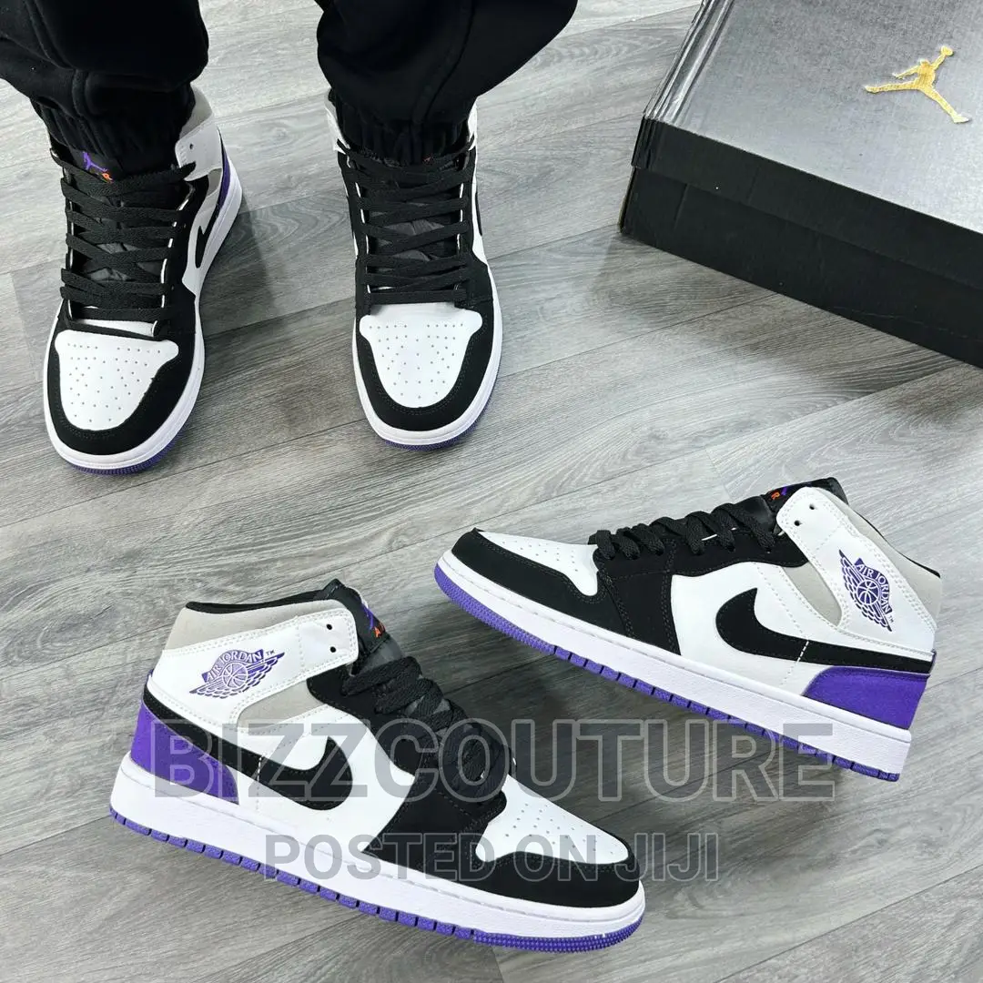 Original NIKE Air Jordan 1 MID SE VERSITY Available in Store