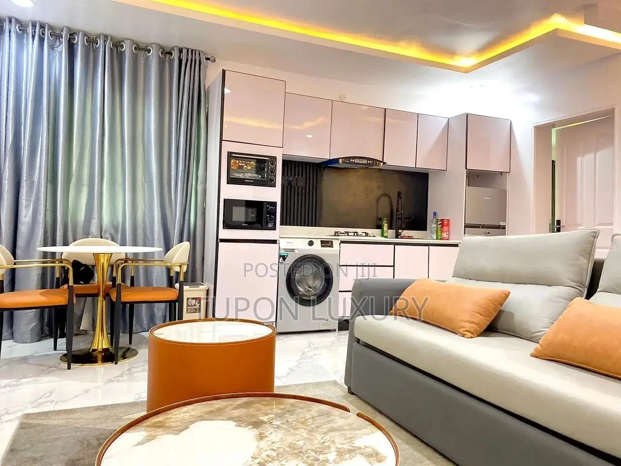Clean Luxury 1 Bedroom Apartment.