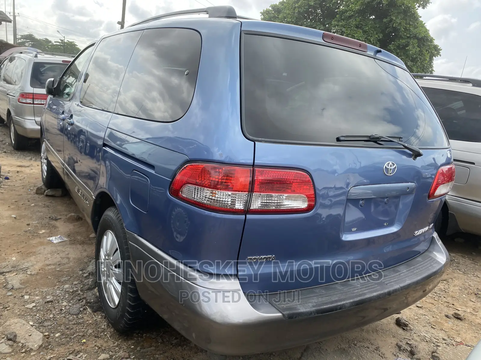 Toyota Sienna LE 2001 Blue