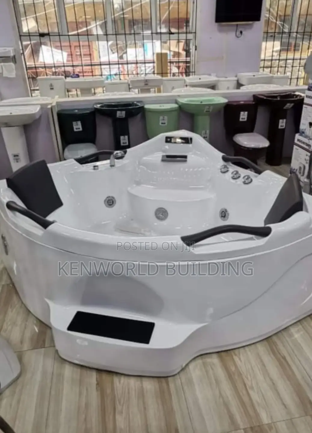 Double Luxury Round Seater Jacuzzi