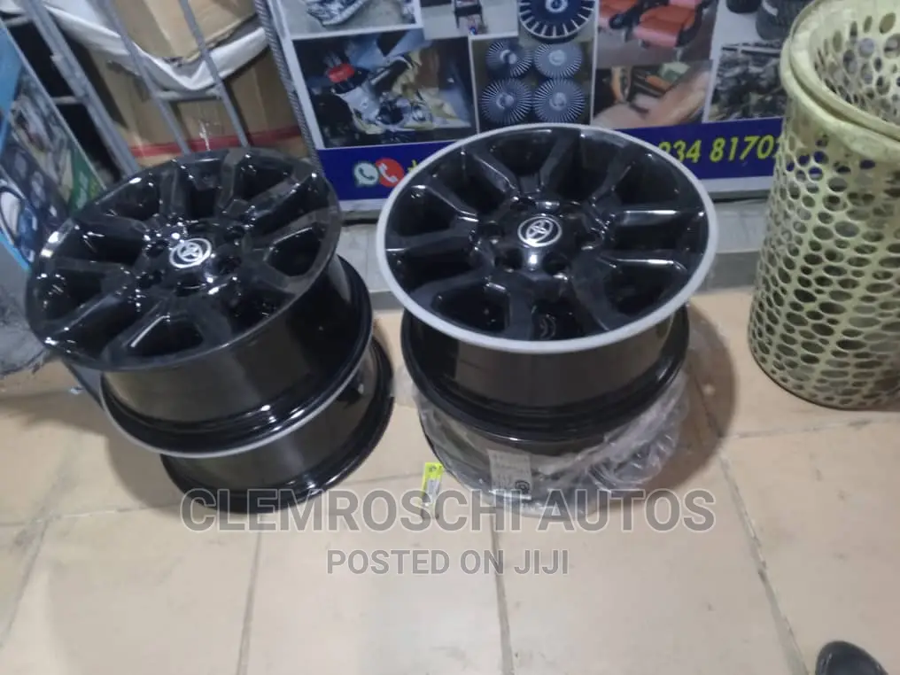 High Quality Certified Upgrade Alloyed Rims for Hilux 2023