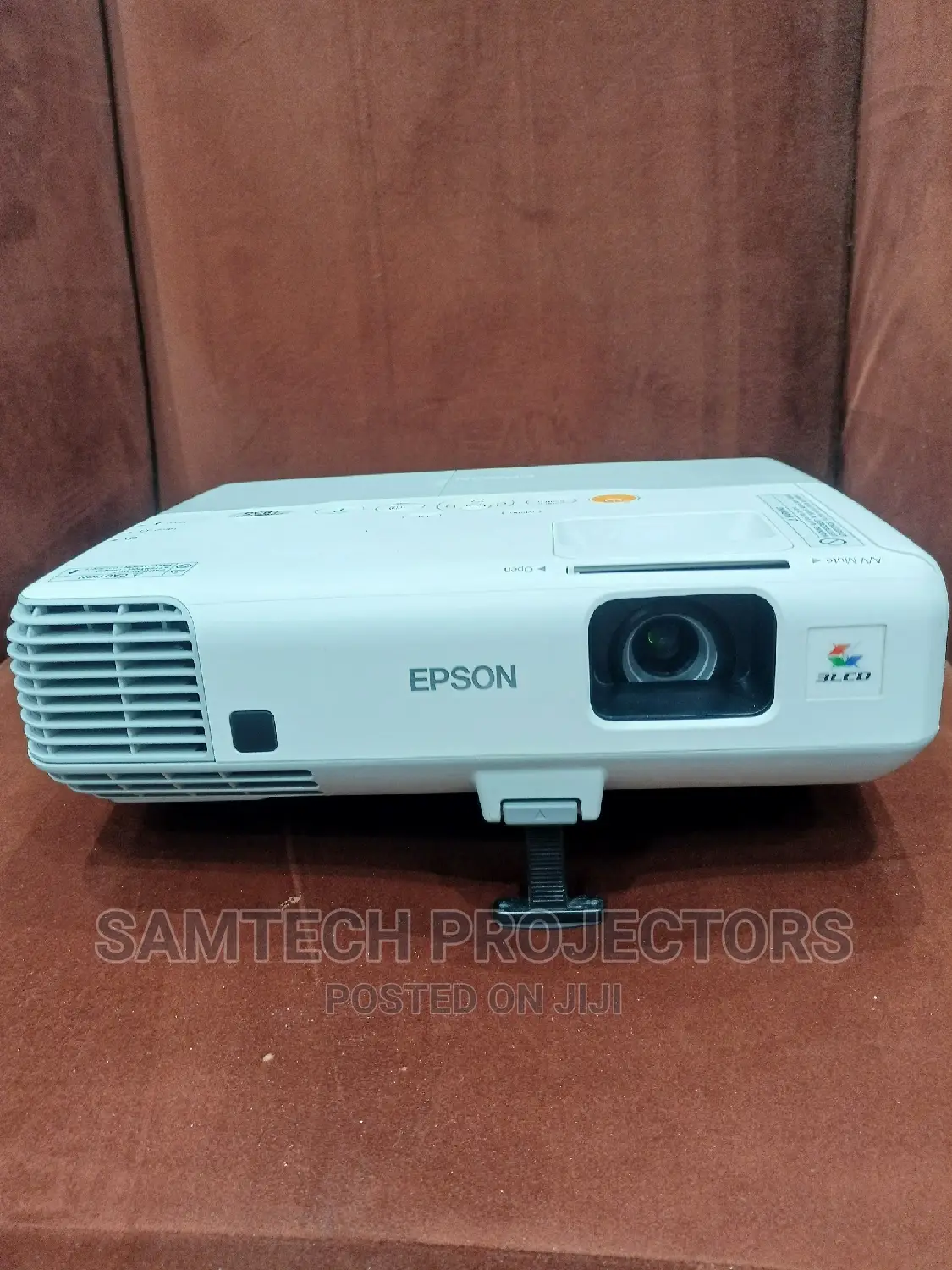 Multimedia EPSON Projector 4 Meetingroom, Classroom Churches