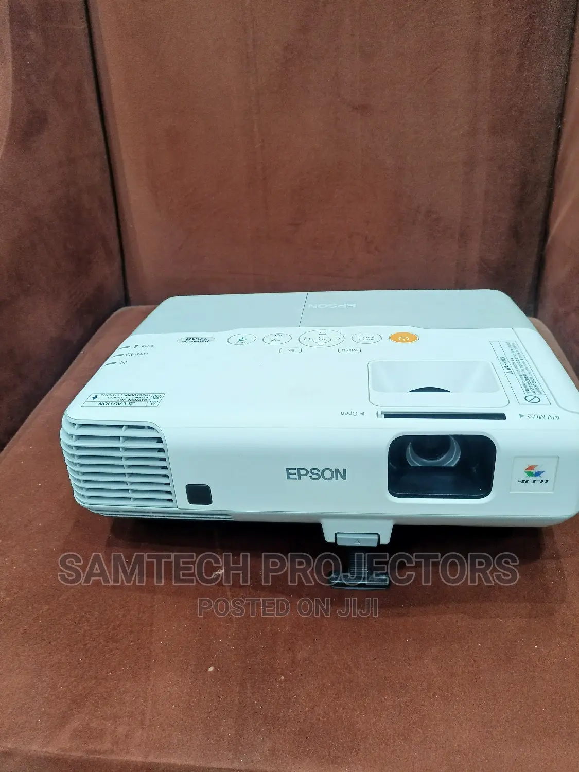 Multimedia EPSON Projector 4 Meetingroom, Classroom Churches