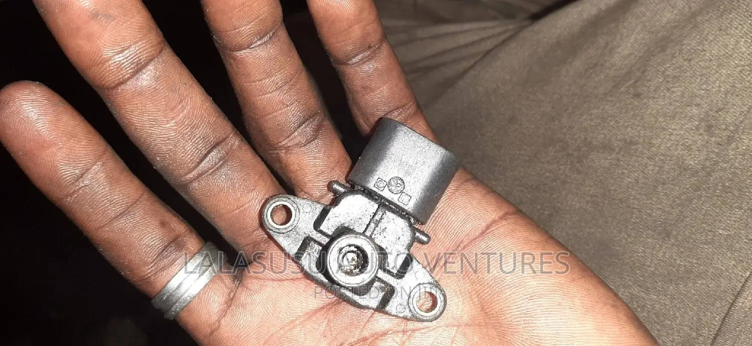 Air Flow Meter Liberty and Dodge Caravan, Town and Country