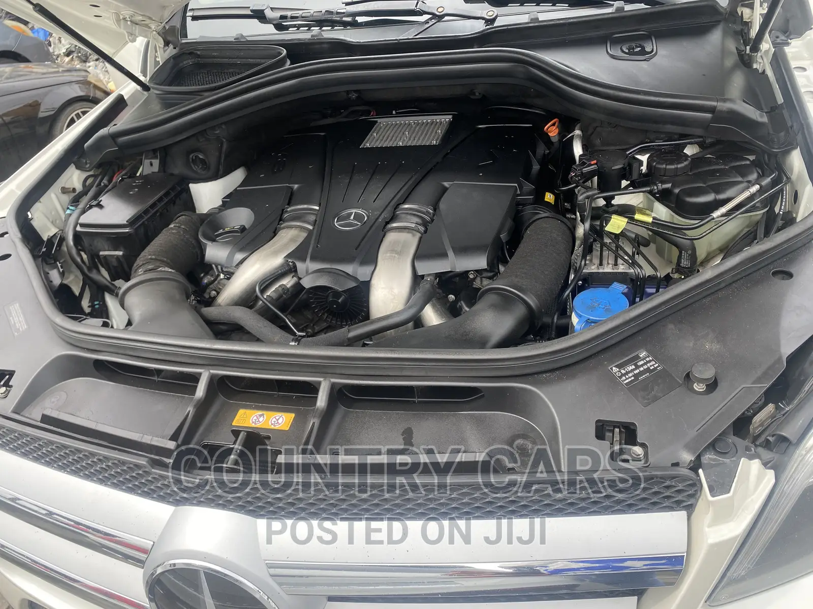 Mercedes-Benz GL-Class 2014 Off white