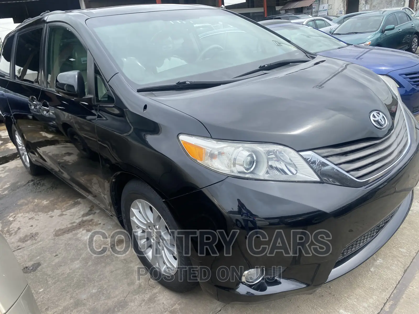Toyota Sienna XLE 7 Passenger Mobility 2011 Black