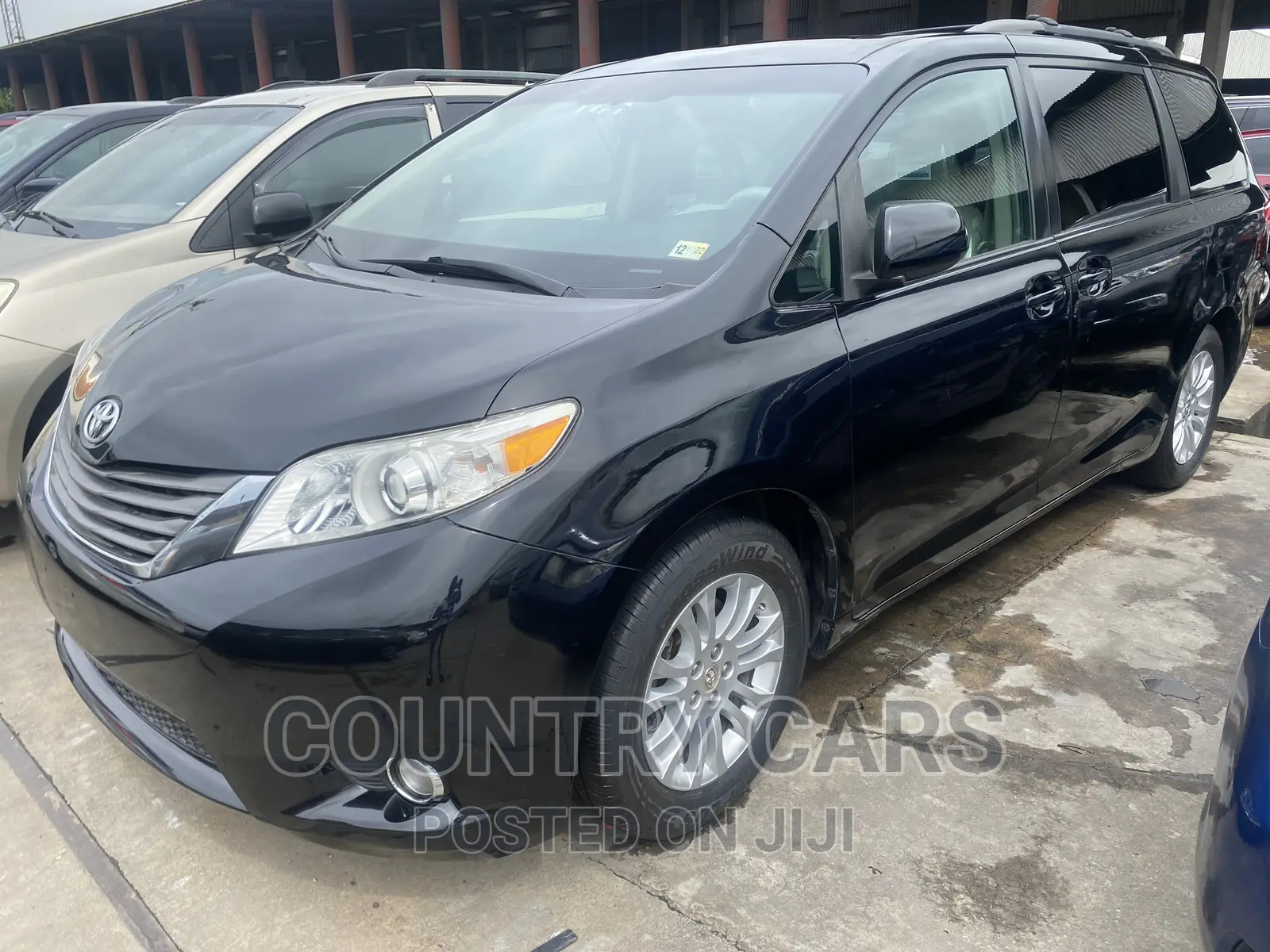 Toyota Sienna XLE 7 Passenger Mobility 2011 Black
