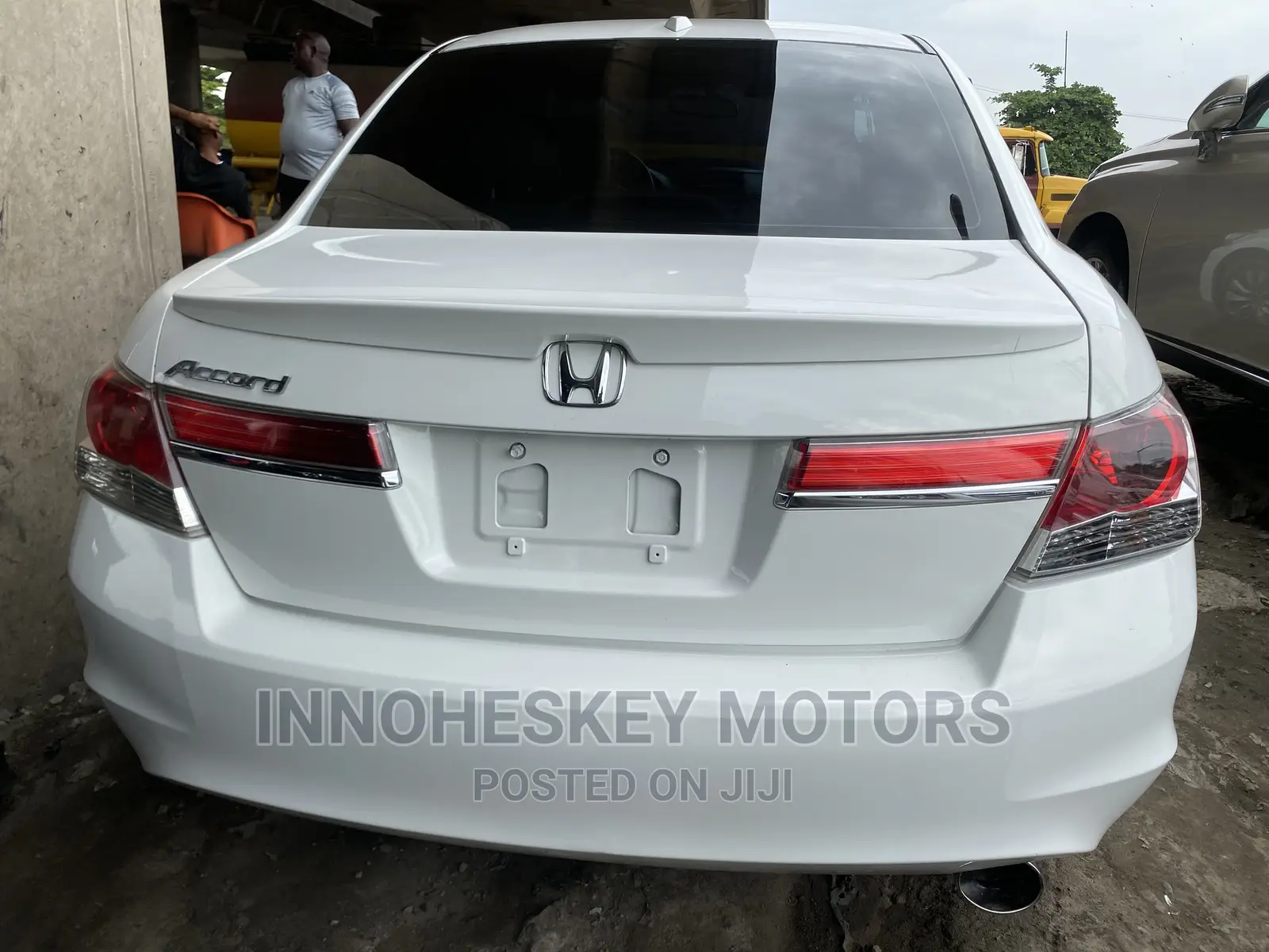 Honda Accord 2011 White