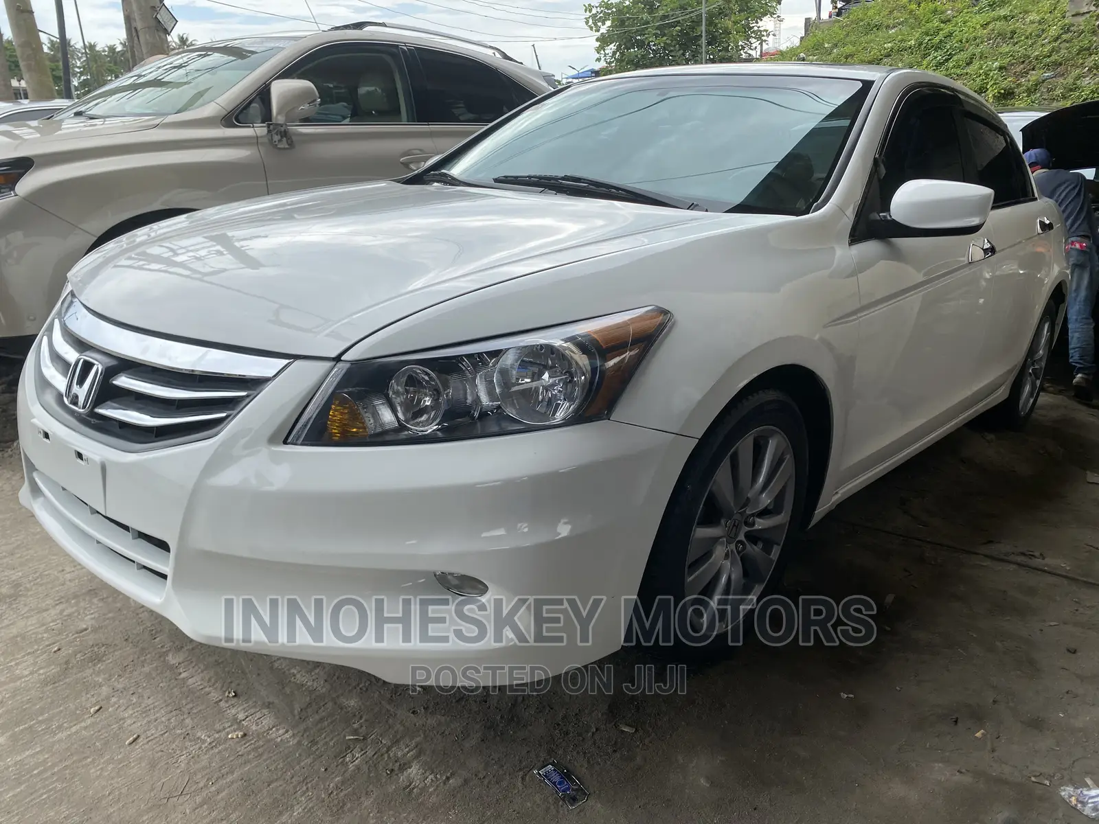 Honda Accord 2011 White