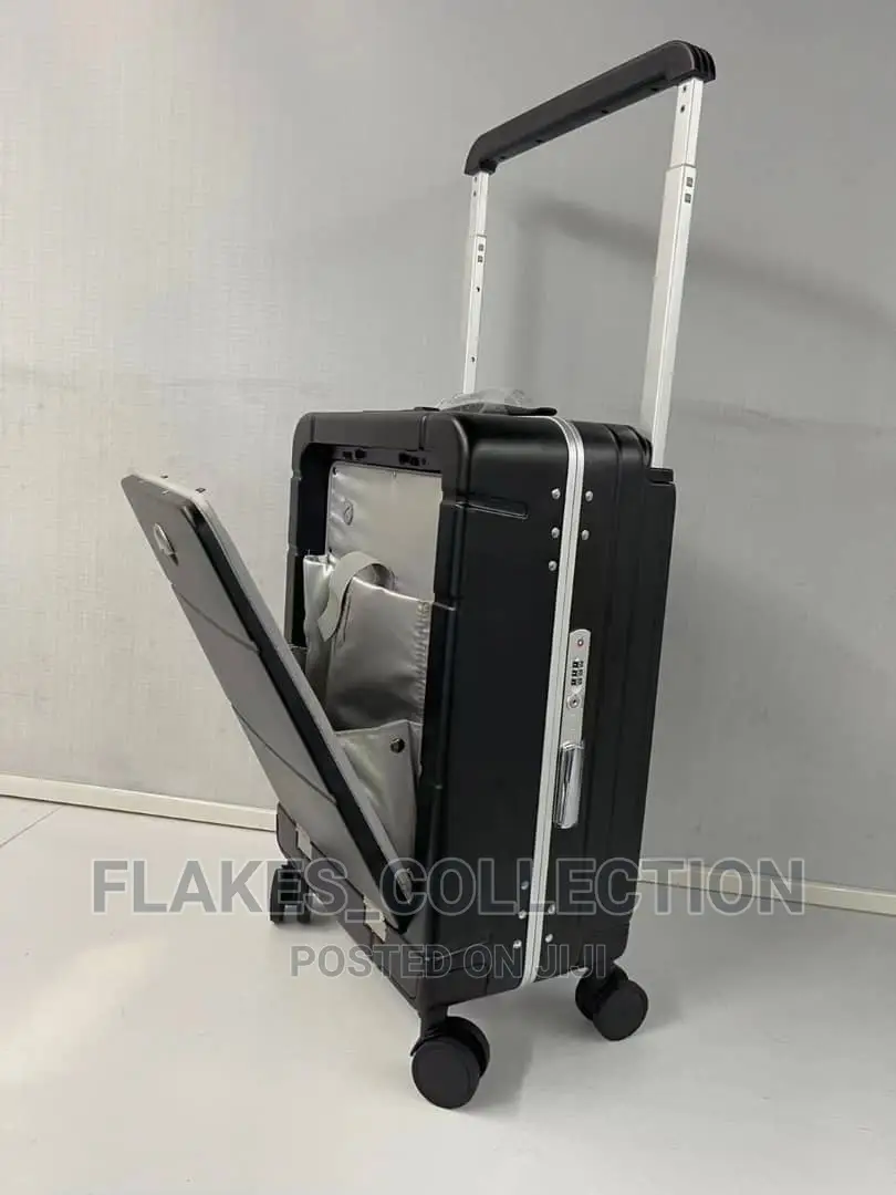 Perfect Luxury Hand Luggage / Cabin Size Box