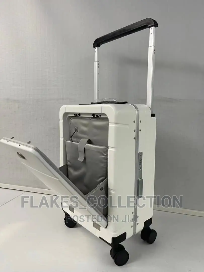 Perfect Luxury Hand Luggage / Cabin Size Box