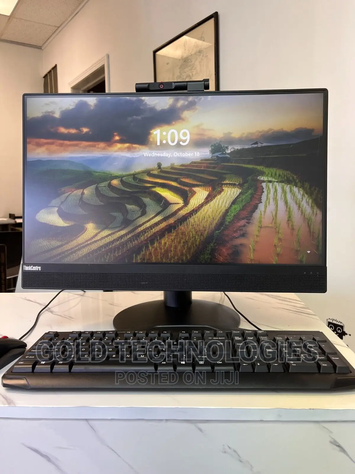 Desktop Computer Lenovo V530 AIO 4GB Intel Core I5 HDD+SSD 500GB