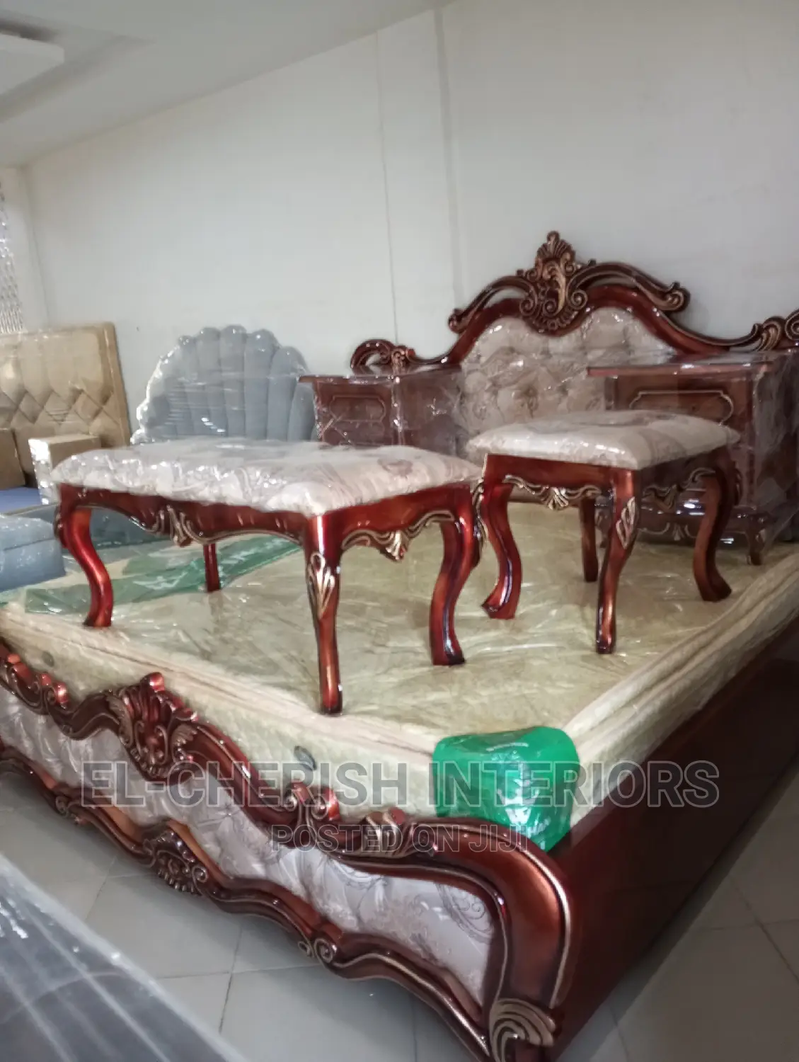 Supper Royal Bed