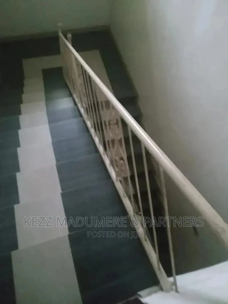 9bdrm Duplex in New Owerri, Imo for sale