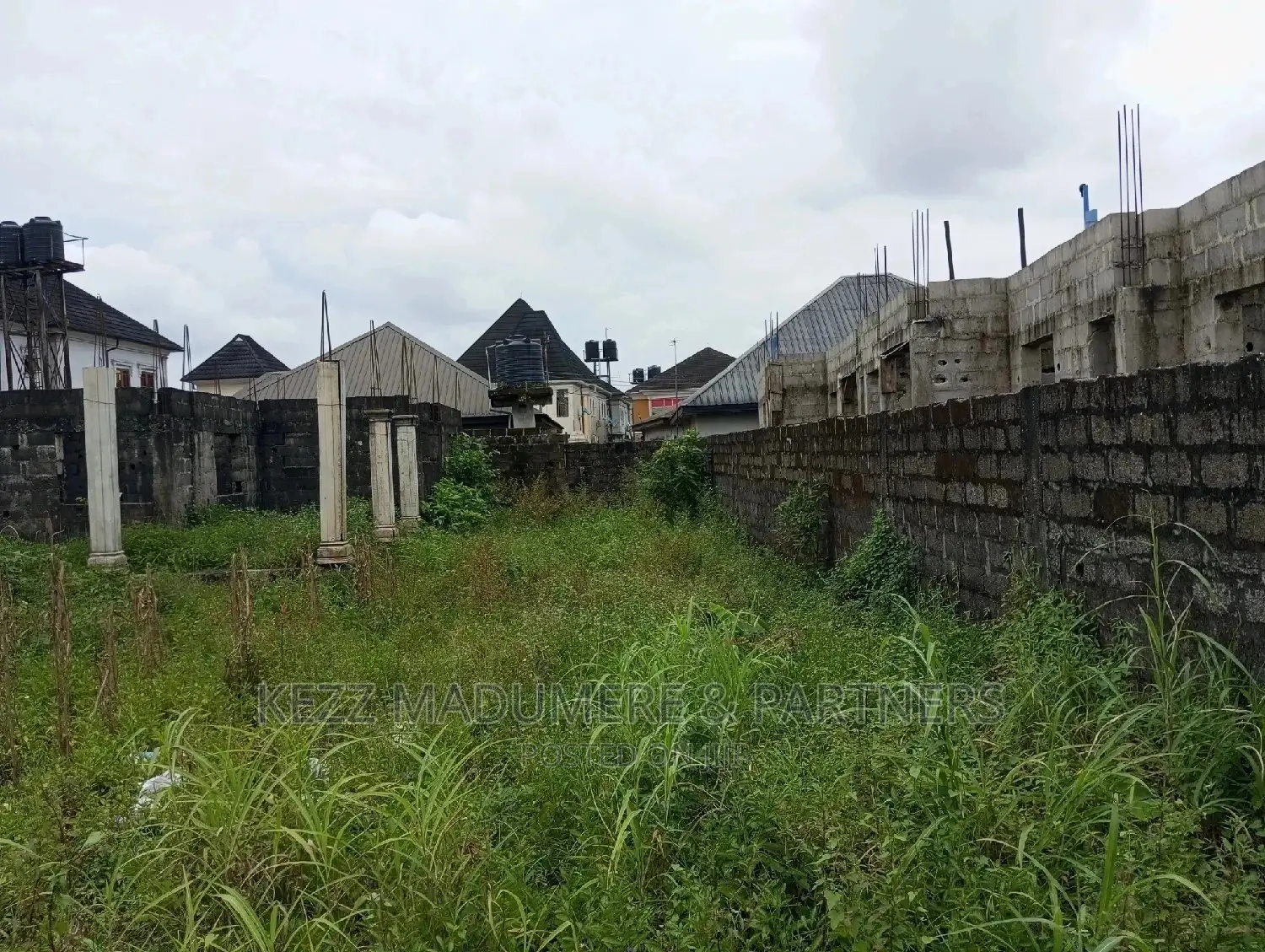 For Sale Land With Uncompleted Structure
