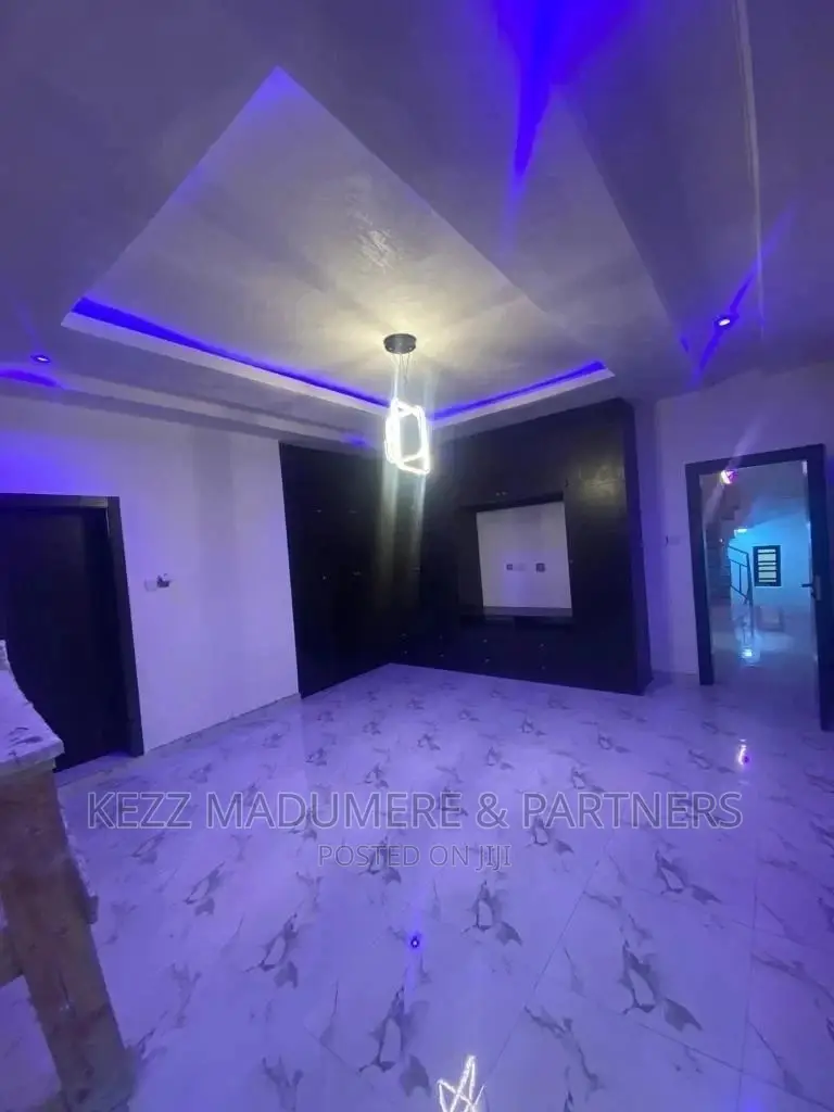 4bdrm Duplex in Dr Peter Odili, Port for sale