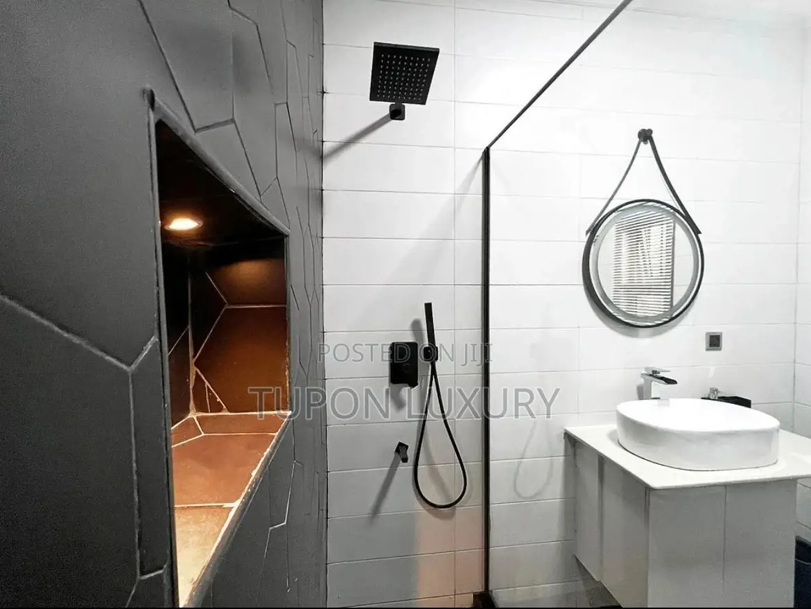 2bdrm With Swimming Pool in Oniru.