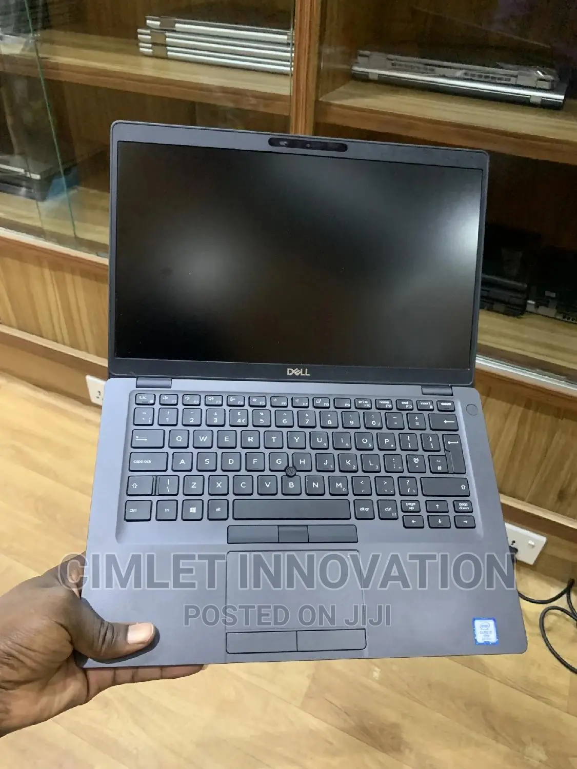 Laptop Dell Latitude 5400 16GB Intel Core I7 SSHD (Hybrid) 512GB
