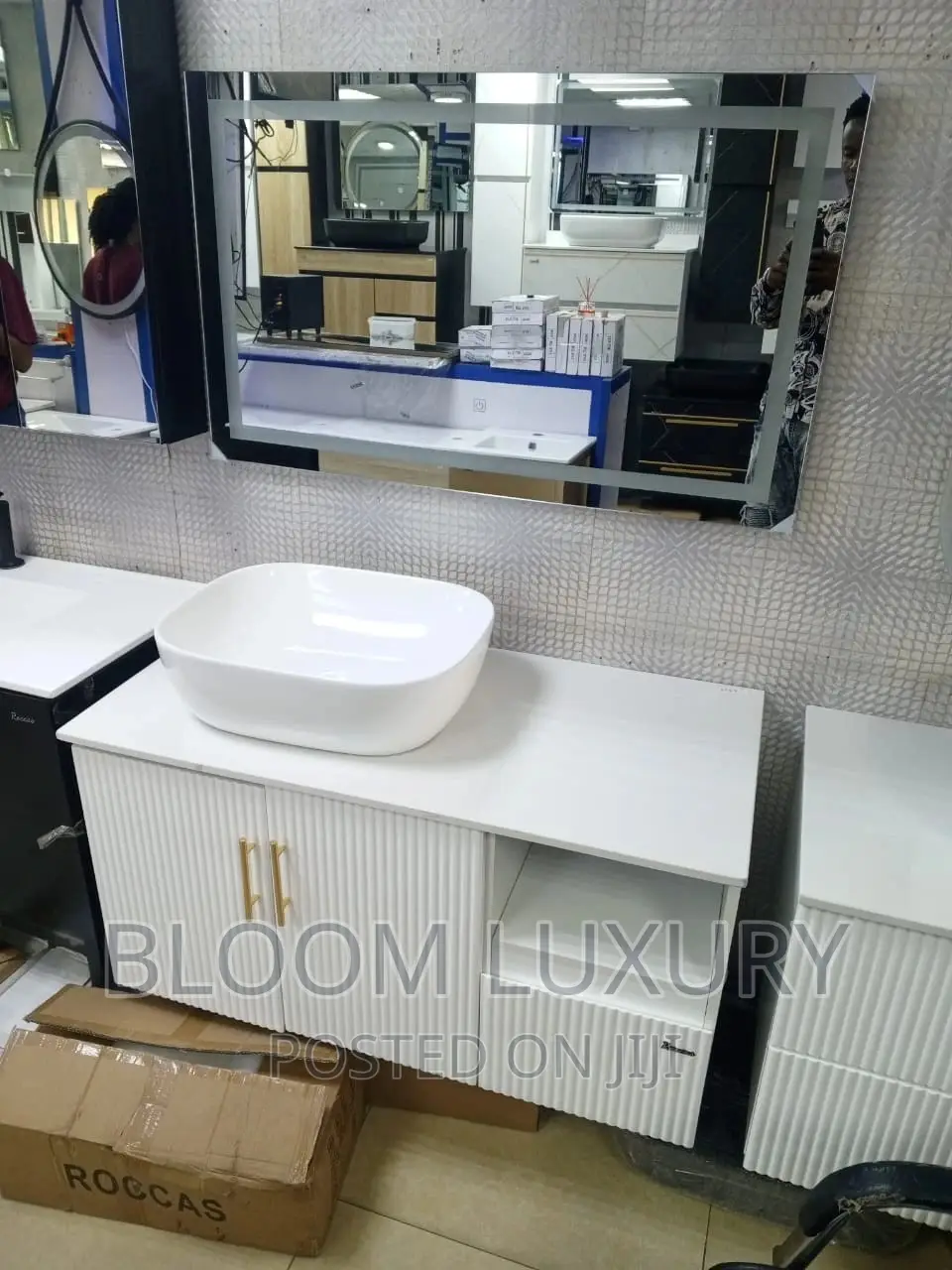 Matte Black Single Cabinet With Led Magnify Mirror
