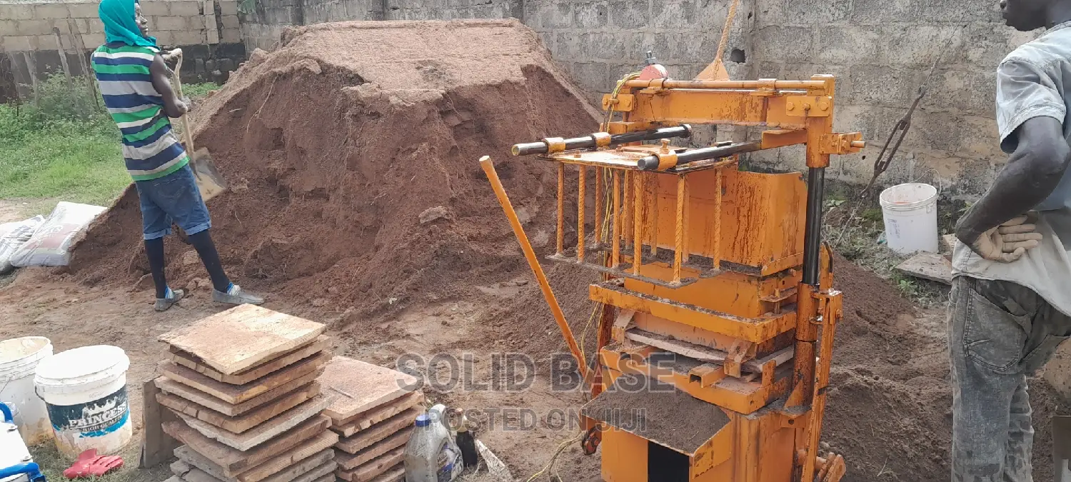 Productions of High-Quality Concrete Blocks on the Site
