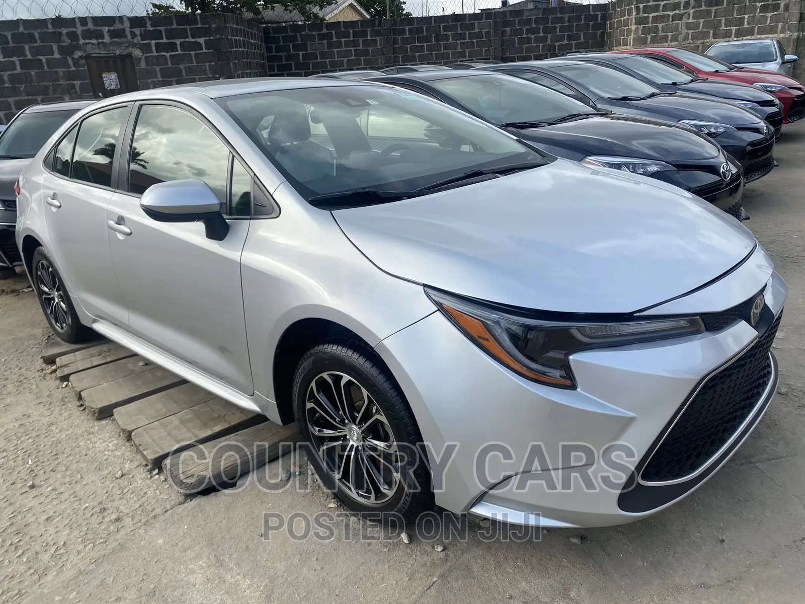 Toyota Corolla LE 2021 Silver