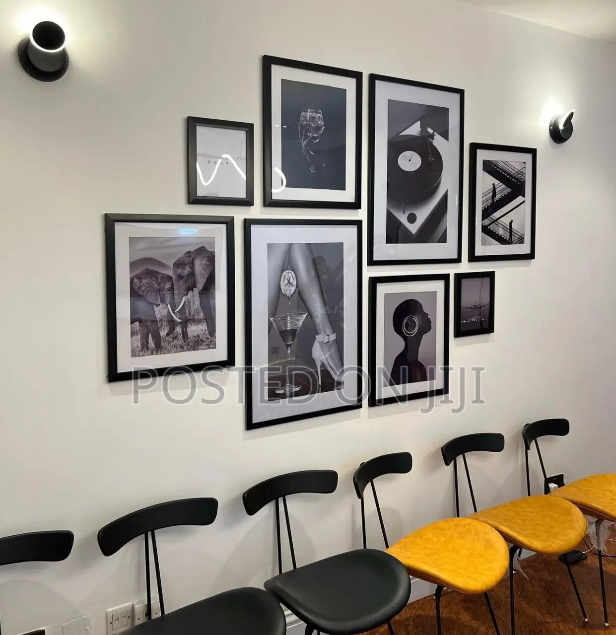 Black And White Wall Frames For Staircase