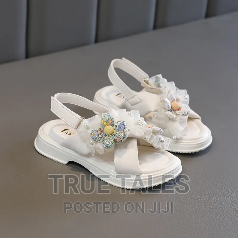 Embellished Girls Flower Sandals Sizes 26 to 37