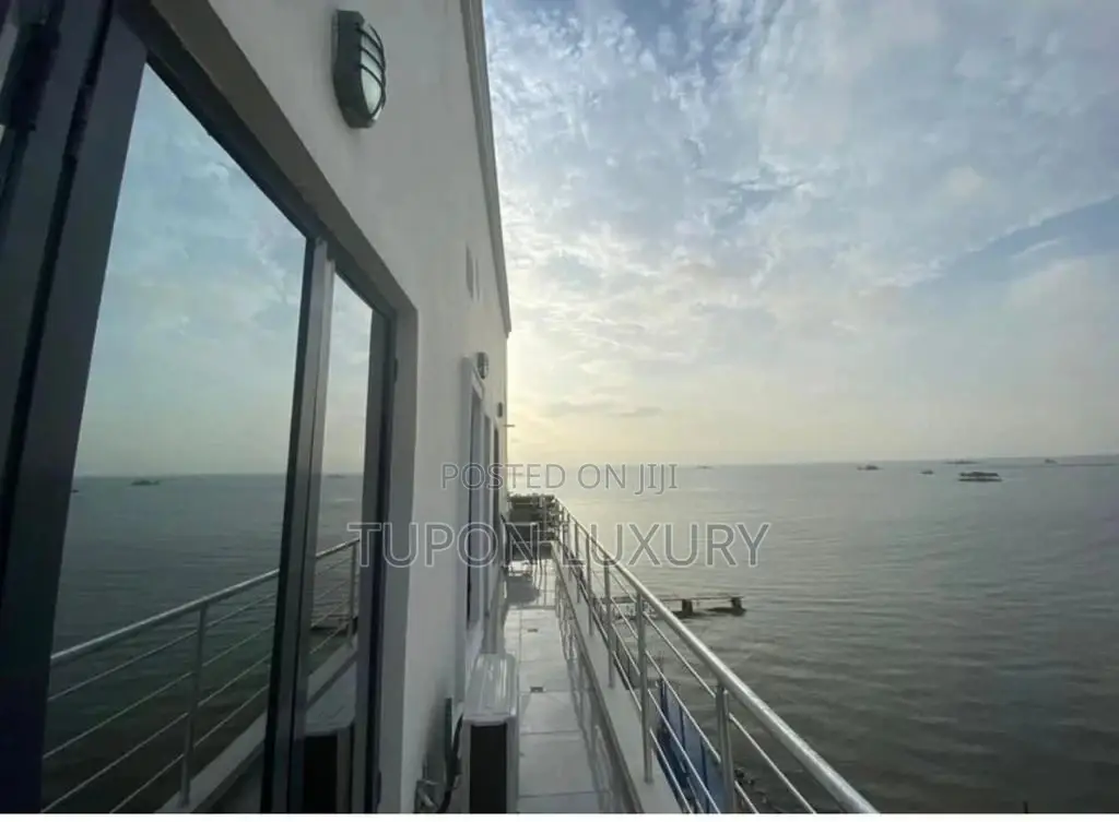 3 Bedrooms Apartment Penthouse Waterfront Lekki Phase One