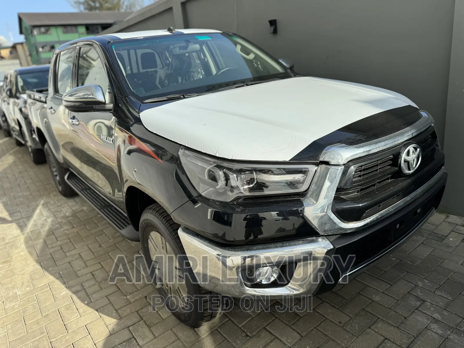 New Toyota Hilux 2023 Black