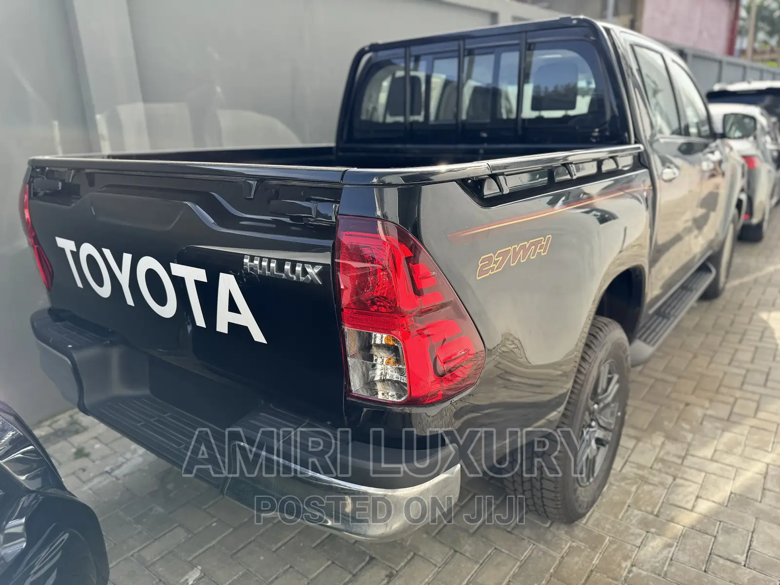 New Toyota Hilux 2023 Black