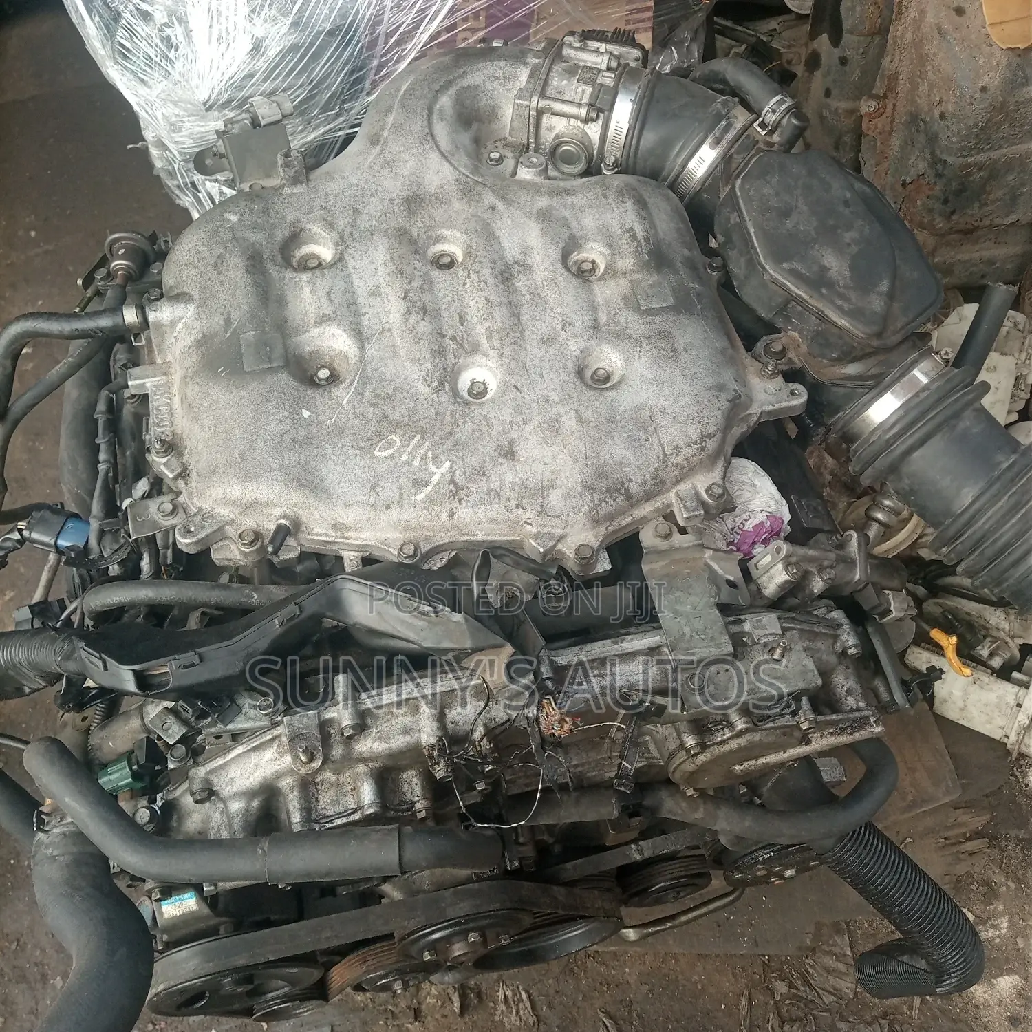 Infiniti M35x Engine.