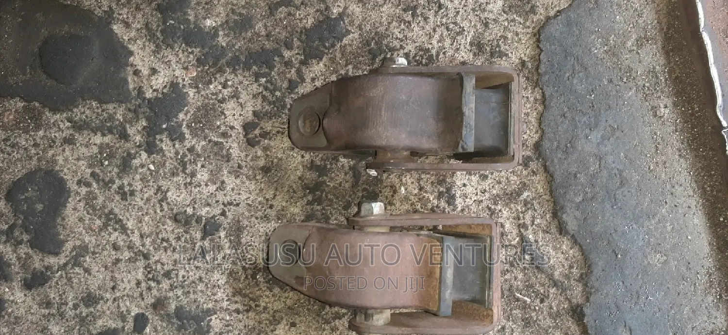 Engine and Transmission Mounts Ford Ranger 2013