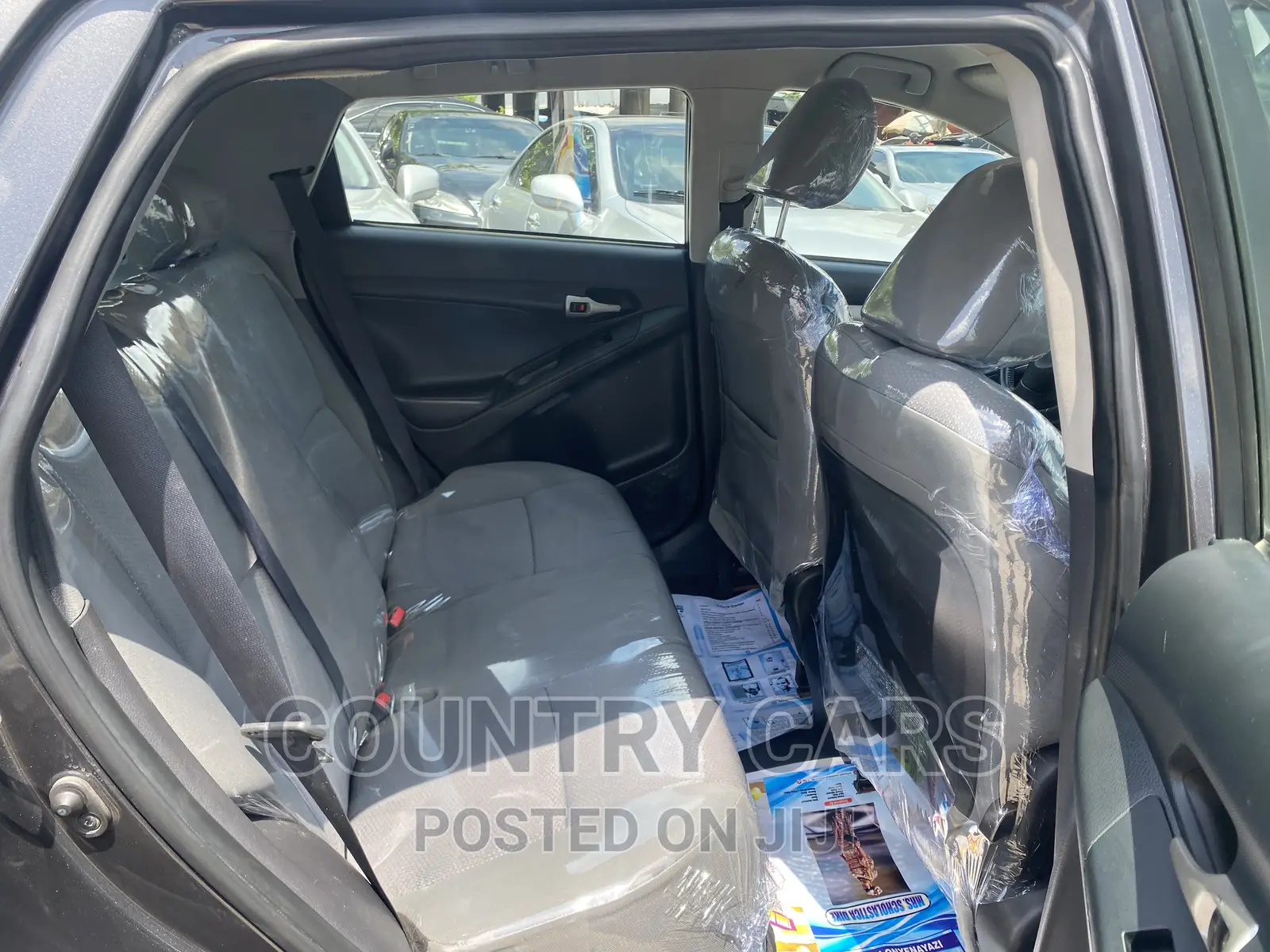 Toyota Matrix XRS Hatchback FWD (2.4L 4cyl 5A) 2010 Gray