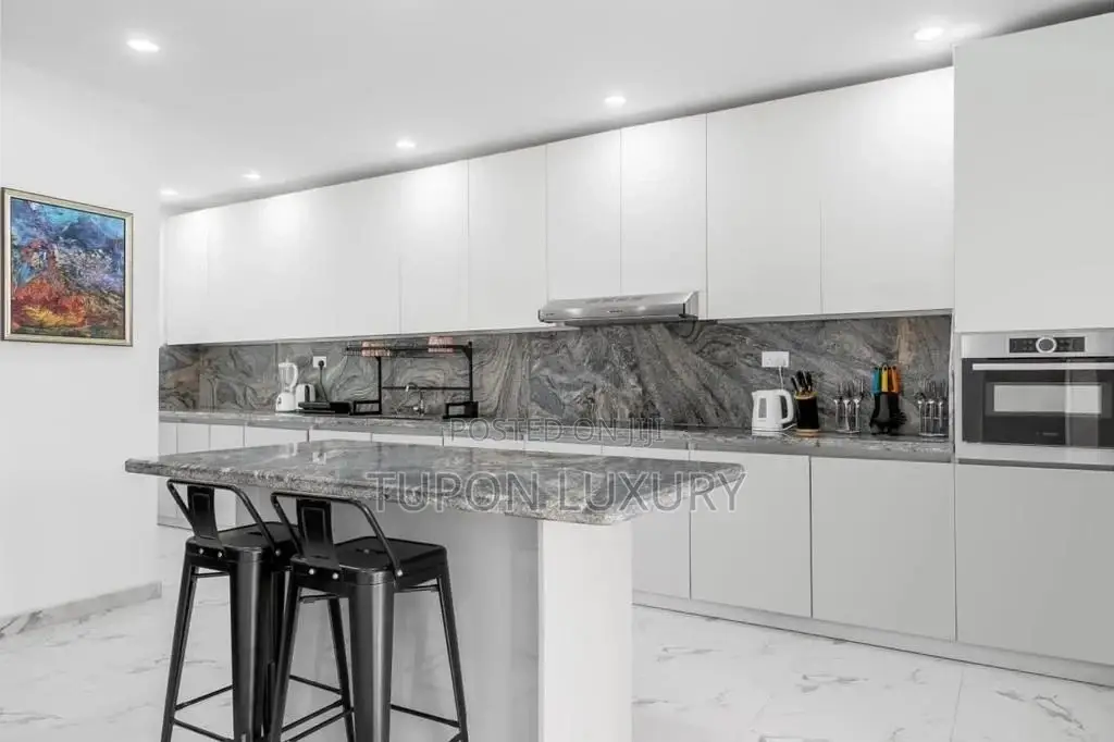 Luxury 3bedroom Penthouse With Pool, Gym Roof Top