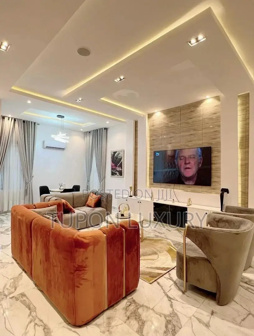 4 Bedroom Fully Detached Duplex With Ps5
