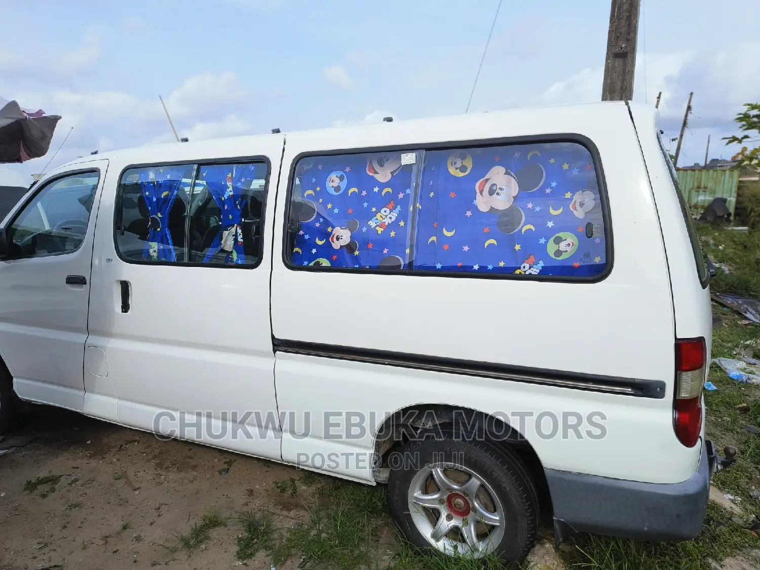 Toyota HiAce 2005 White