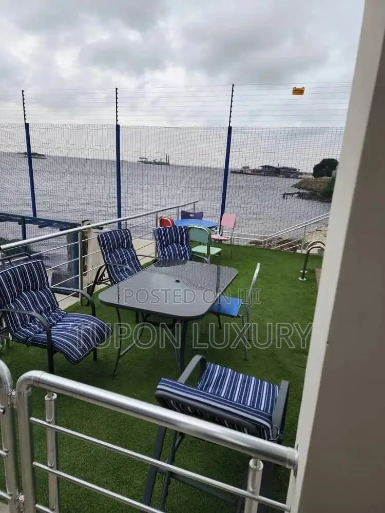 4bedroom Waterfront Duplex in a Call to Access Estate