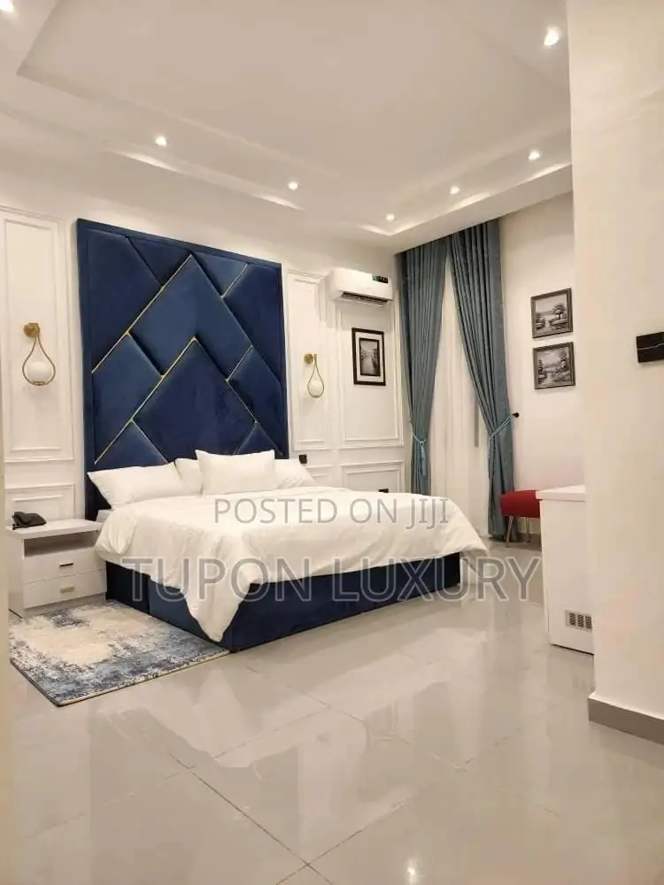 4bedroom Waterfront Duplex in a Call to Access Estate