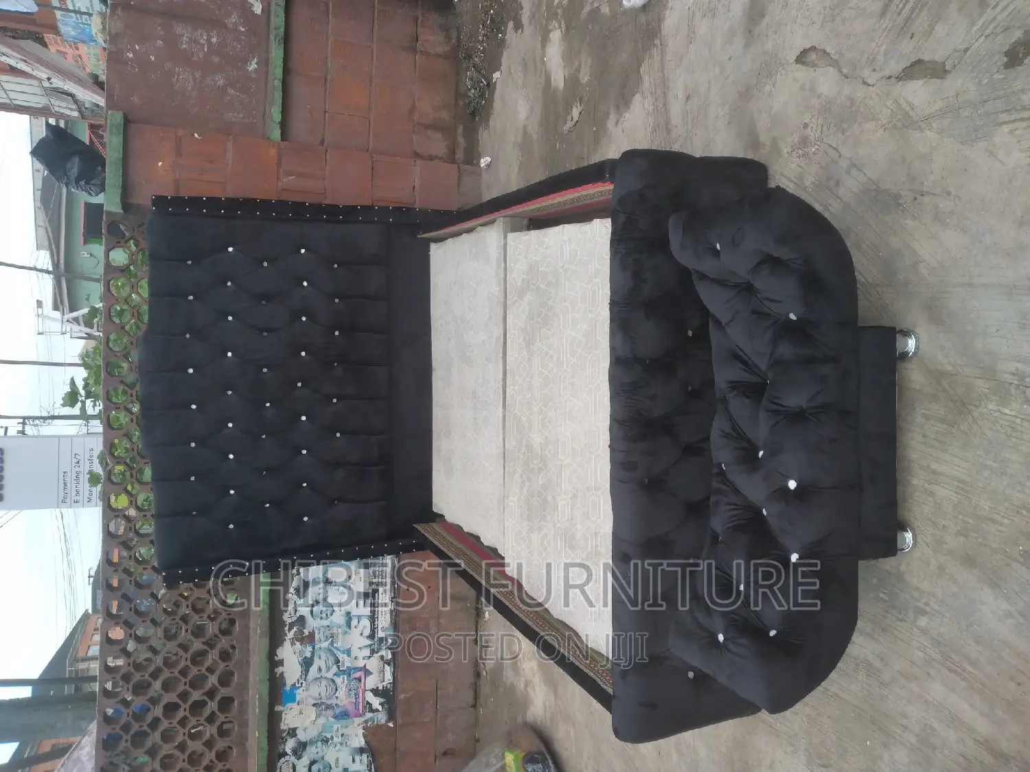 Quality 4.5by6 Upholstery Padded Bed Frame With One Footrest
