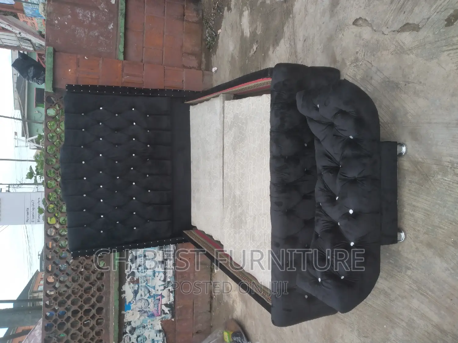Quality 4.5by6 Upholstery Padded Bed Frame With One Footrest