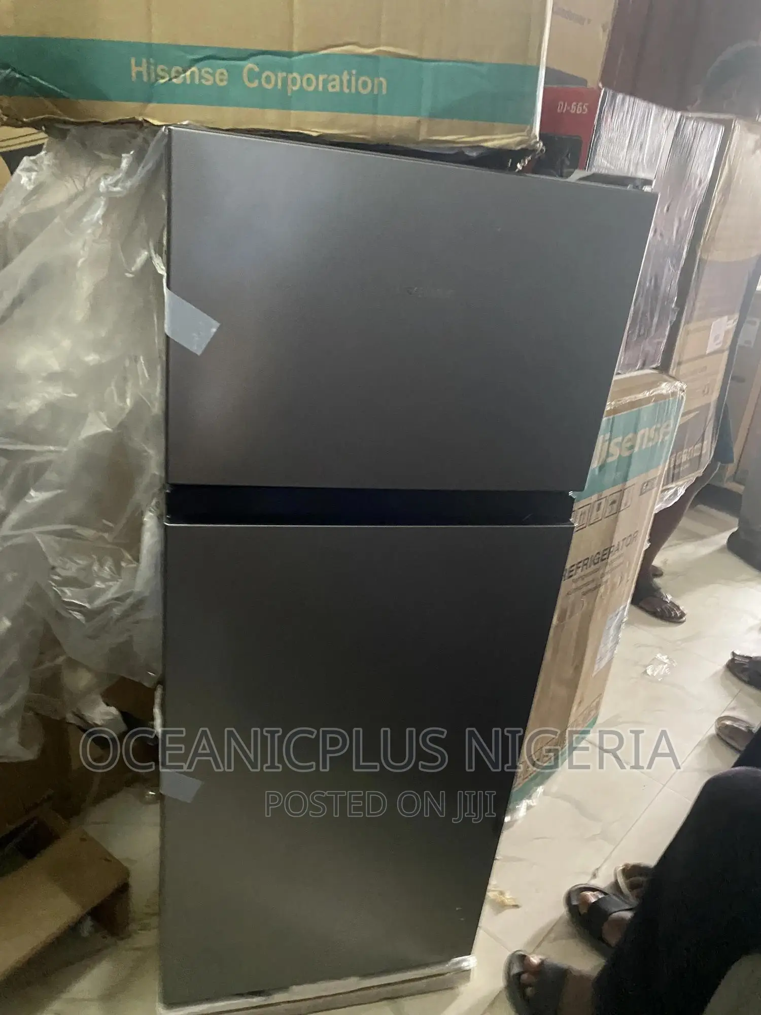 Top World Hisense: REF172DR 124 Litres Top Freezer