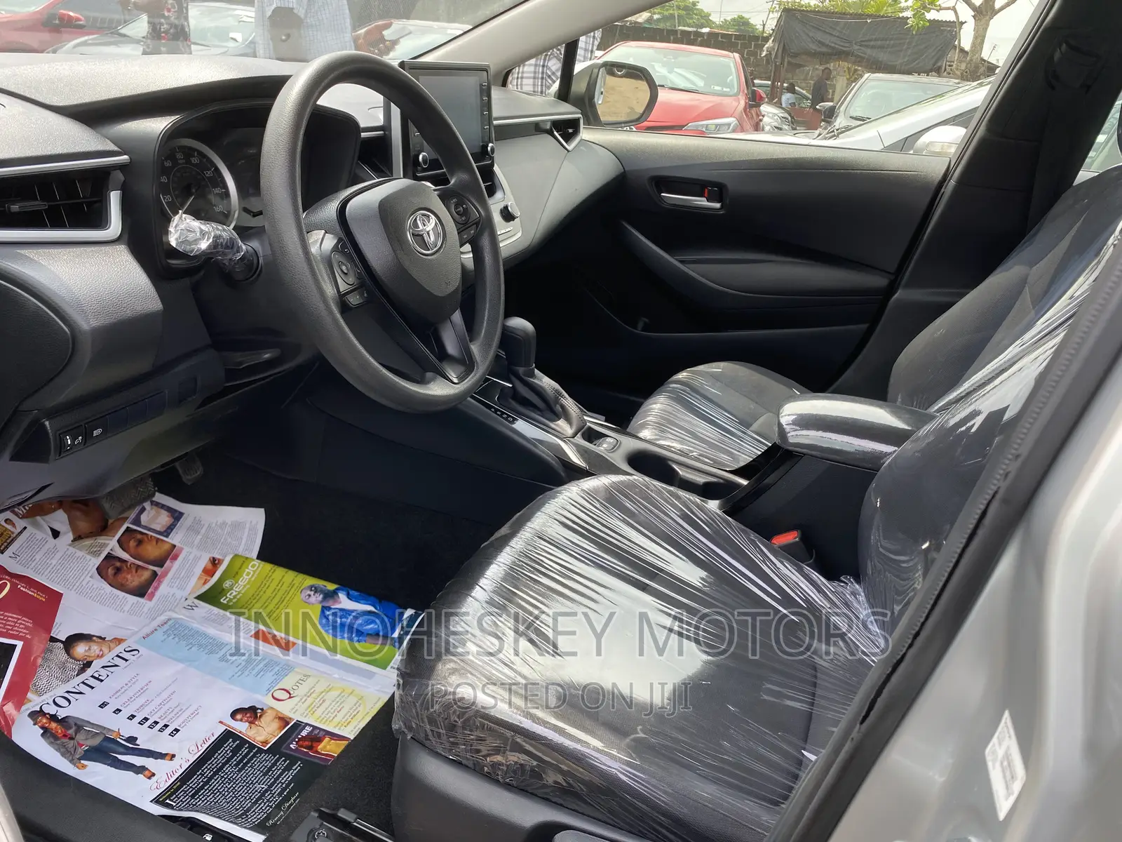 Toyota Corolla LE 2021 Silver