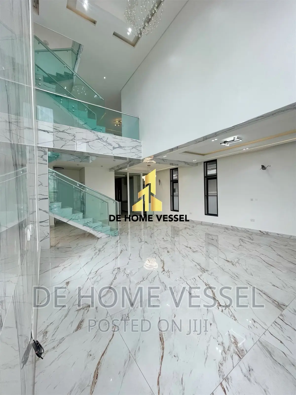 5bdrm Duplex in Osapa london for sale