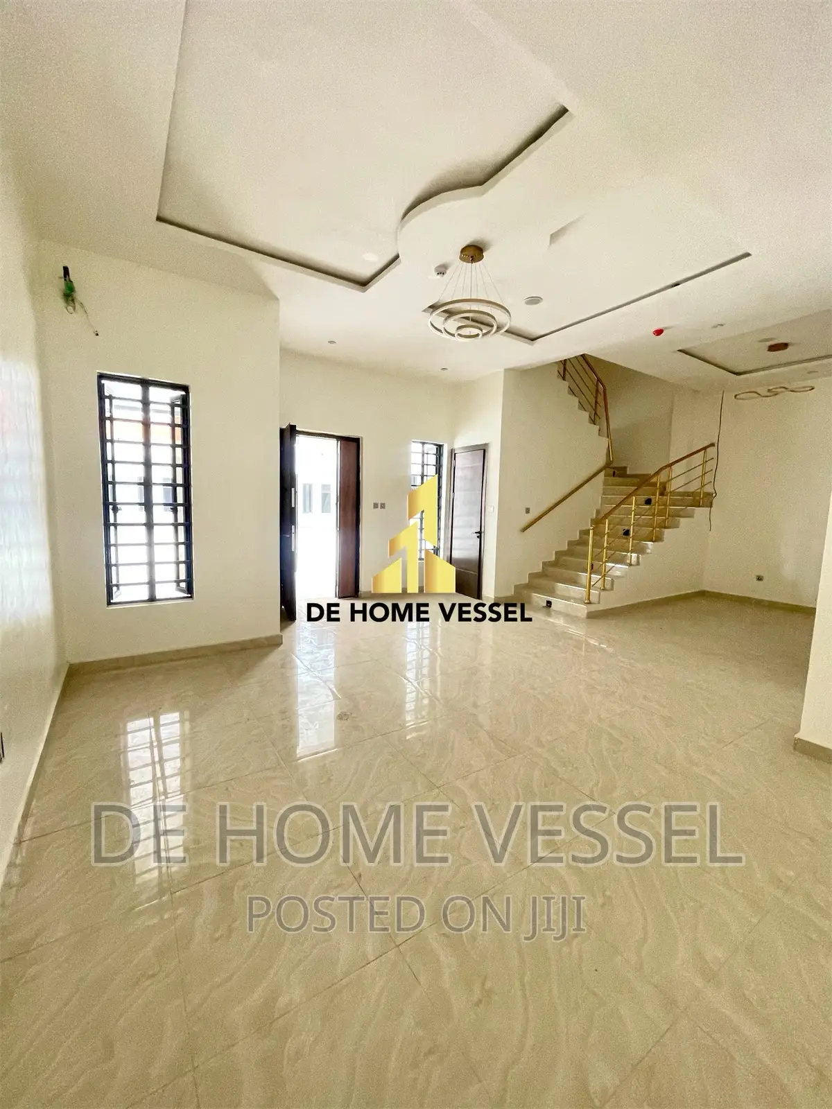 4bdrm Townhouse/Terrace in Ikate for sale